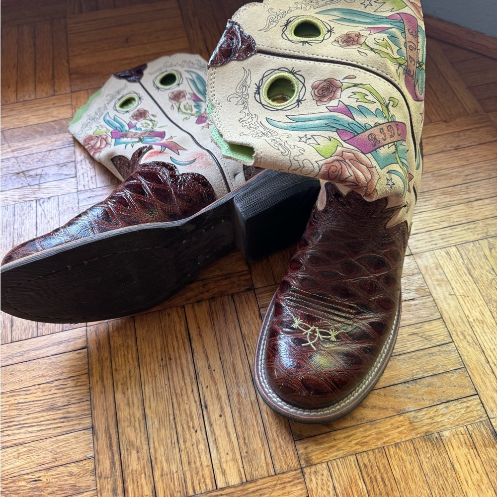 Ariat fat baby western boots